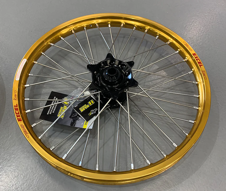 Excel achterwiel compleet zwarte velg + Haan Wheels goude naaf 19-2.15 Honda CR 250R/500R 1990-1994