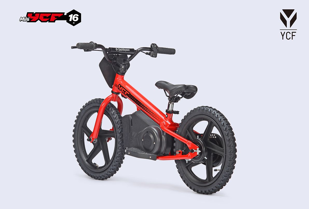 YCF Balance Rood 16 inch