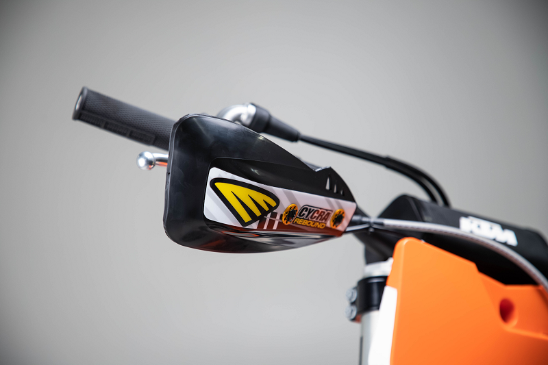Cycra Rebound handkappen Zwart ( bevestiging set inbegrepen )